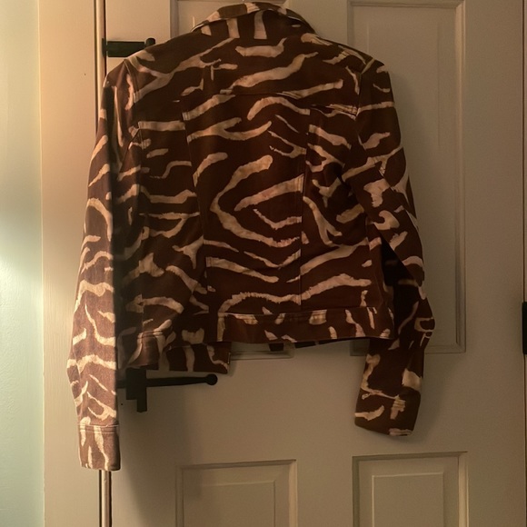 Lauren Ralph Lauren Animal Print Denim Jacket - Picture 2 of 6